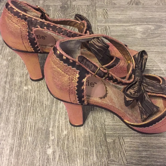 Kenzie T-Strap Peeptoe Heels - Picture 3 of 4